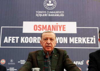 Ahlaksız da, namussuz da, adi de Kızılay’ı bu hale getirenlerdir!