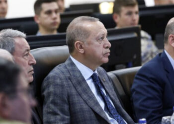 Başkomutan, depremden sonra Genel Kurmay Başkanı ile görüştü mü?