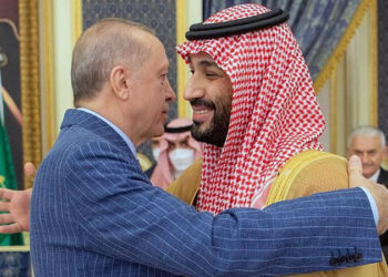 Tayyip Erdoğan Suudi Arabistan’da: “Komşularla sıfır sorun”dan “Dünya’da sıfır itibar”a…