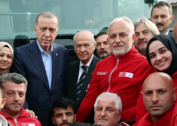 Erdoğan, Kızılay Başkanı’nı neden görevden alamıyor?