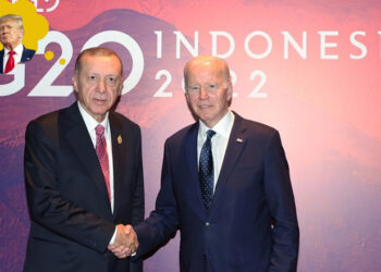 Hayaller Trump, hayatlar Biden