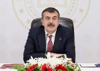 AKP mülakata neden muhtaç?