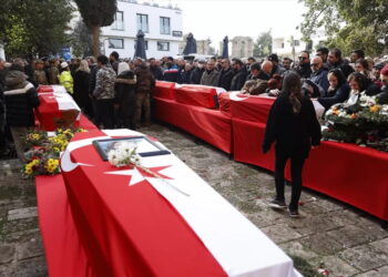 Yavru Vatandan emanet yavruları deprem değil, AKP’nin siyasi düzeni öldürdü!