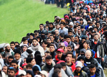 Suriyeli göçmenleri engellemeyen AKP, göçmen sayılarını açıklayanları engelliyor