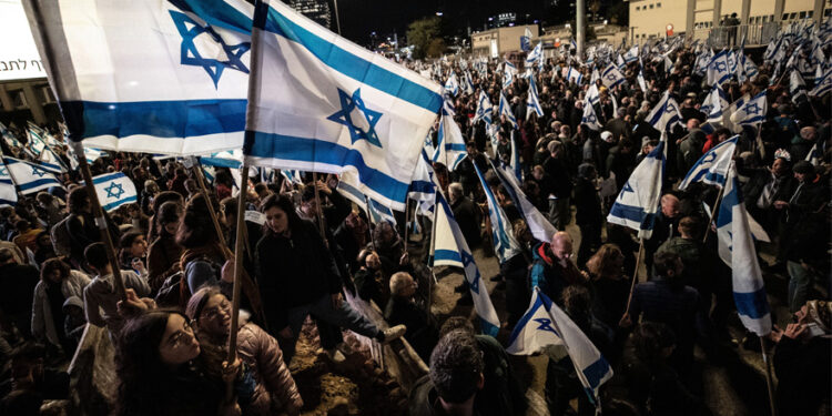 AKP’lilerin Netanyahu aşkı