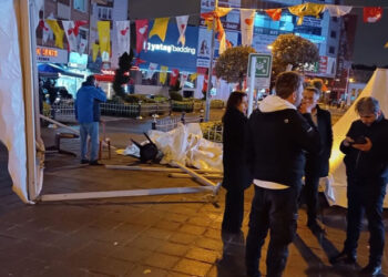 İyi Parti’ye Esenler’de saldırı: Demek ki o kurşunlar tesadüf değilmiş