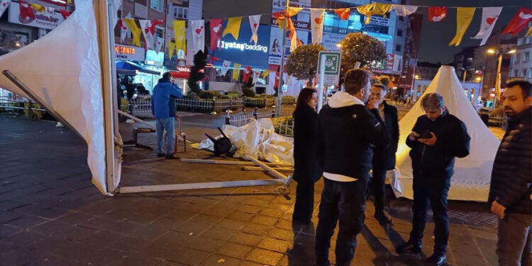 İyi Parti’ye Esenler’de saldırı: Demek ki o kurşunlar tesadüf değilmiş