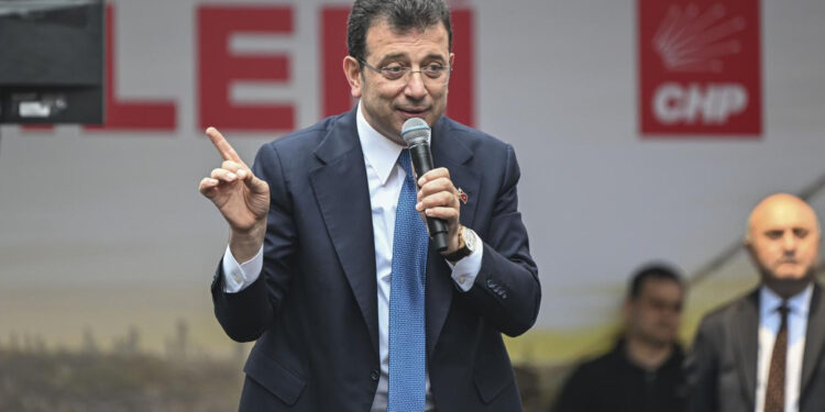 Ekrem İmamoğlu’ndan yeni açılım: Kürtçe öğrenecekmiş!