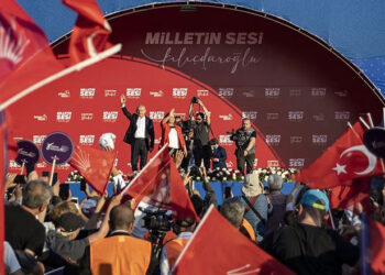 Kılıçdaroğlu’nun “genç muhafazakâr”lara çağrısı: Laikleşmeyin, muhafazakâr kalın