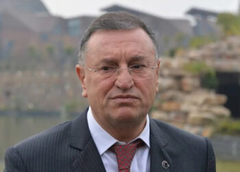 Lütfü Savaş’ın “idealist müteahhit” sevgisi nereden geliyor?