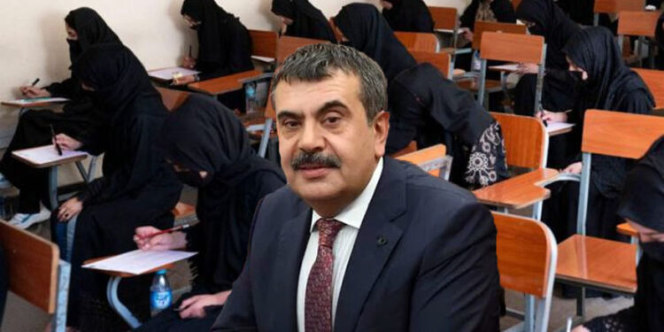 Eğitimde Taliban açılımı: Kızlar ayrı okula gidecek!