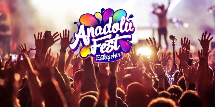 Tarikatlar istedi, Eskişehir Valisi müzik festivalini yasakladı!