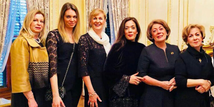 Osmanoğlu ailesinin kadınlarından “Atatürk’e saygı” açıklaması