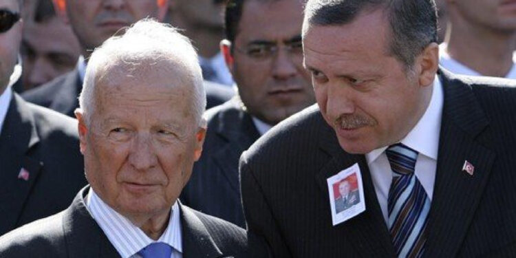 AKP’nin velinimeti 12 Eylül, 43 yaşında