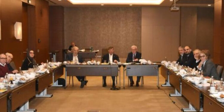 Davutoğlu, Altılı Masa’ya isim önerirken yine Kürtçülüğünü konuşturmuş