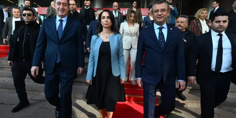 CHP-Dem Parti işbirliği: Kent uzlaşısı değil PKK/KCK dayatması