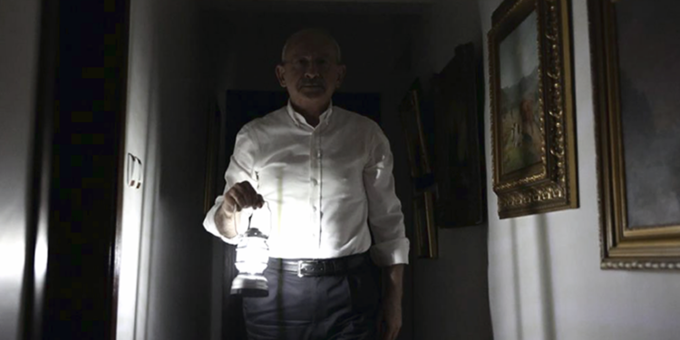 Kılıçdaroğlu ışığı göstermeli, karanlığı değil