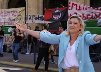 Le Pen mi solcu oldu, solcular mı Le Pen’ci?