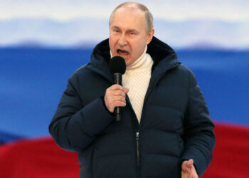 Putin’in beyaz bayrağı ve “Rus ruleti”