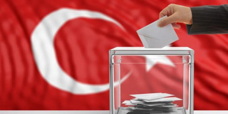 Seçimin anahtarı: Türk oyları