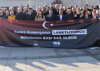 Terörü değil PKK’yı lanetlemeliyiz