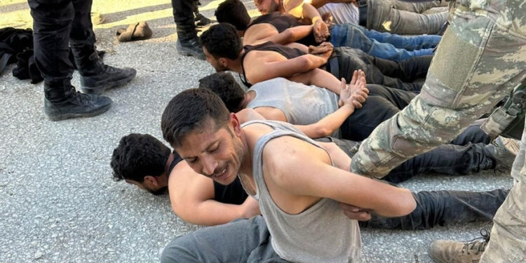 Ne yağmacı Suriyeliler, ne ABD gemisi: Hiçbir şey, AKP’nin depremdeki sorumluluğunu karartamaz!