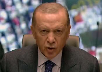 Tayyip ağzını neden bozdu?