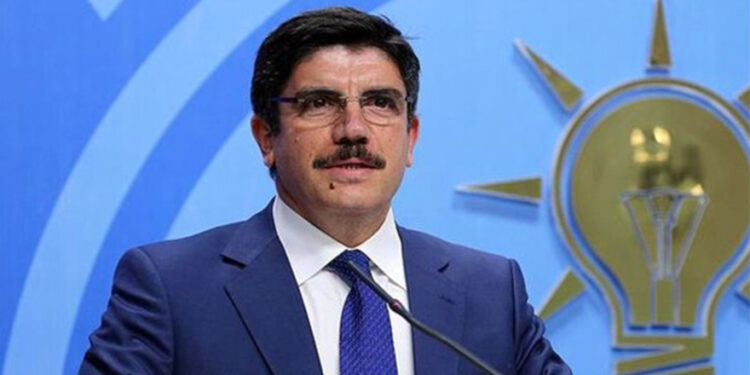 AKP’li Yasin Aktay’dan Türk milletine Suriyeliler tehdidi