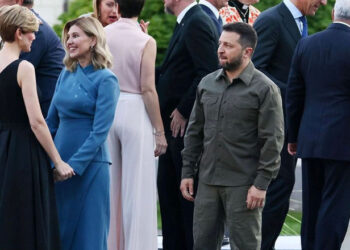 Zelenskiy’nin NATO Zirvesi’ndeki fotoğrafı ne anlatıyor?
